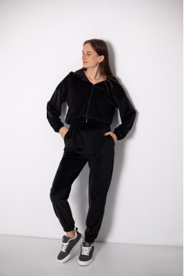 Костюм жіночий